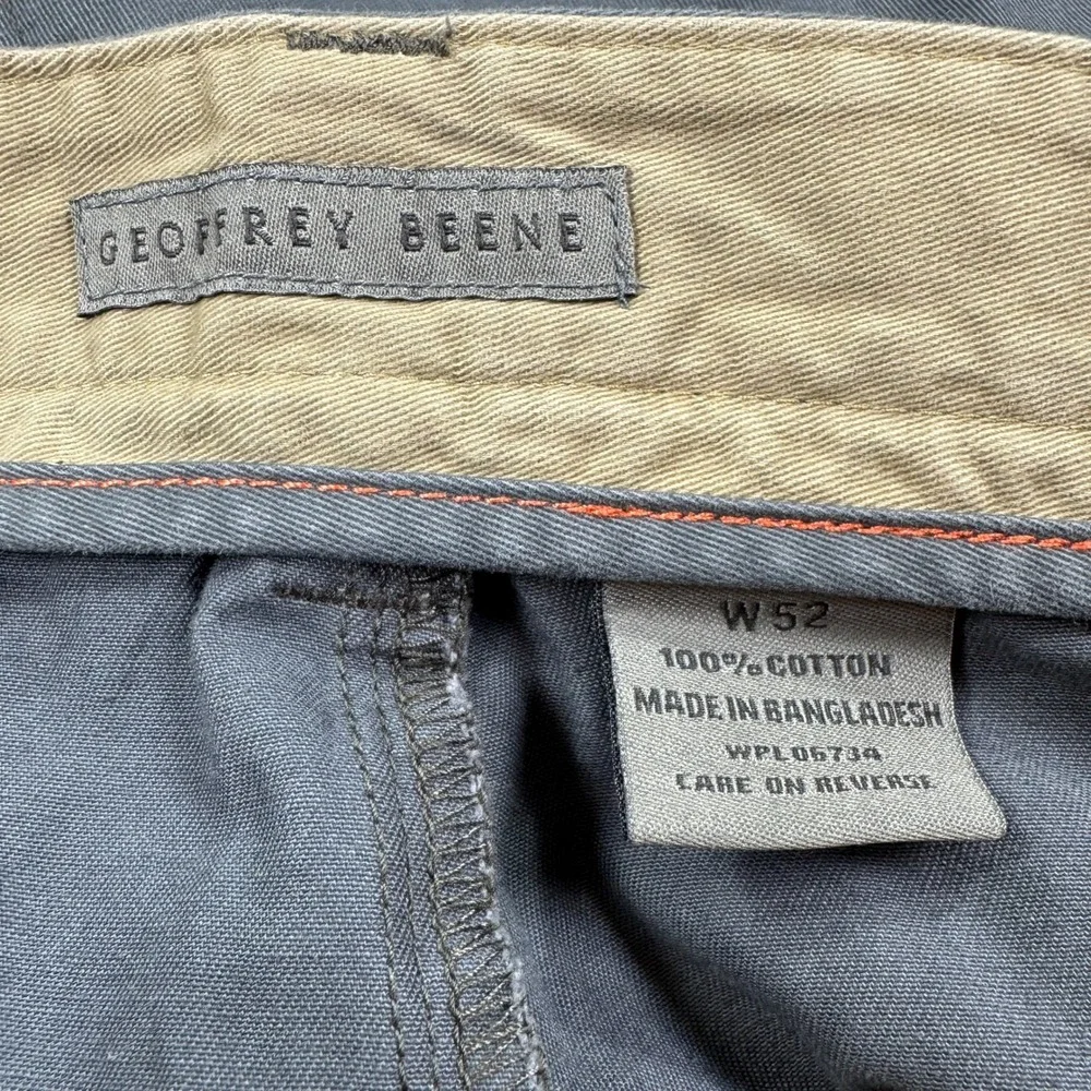 Geoffrey Beene Mens Shorts Extender Waist Pleated Graphite Gray Classic 52 NWT